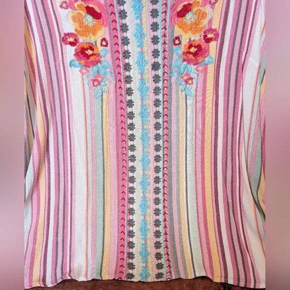 Savannah Jane Embroidered V Neck Tunic With Embroidery On Bell Sleeves - Picture 8 of 16